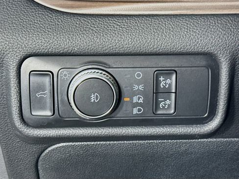 Used 2020 Ford Explorer Limited AWD/4WD image 11