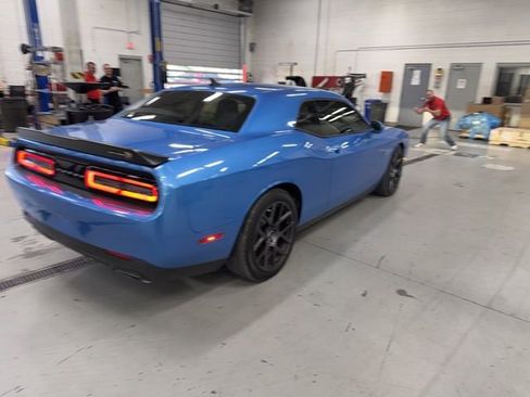 Used 2018 Dodge Challenger R/T Scat Pack RWD image 6
