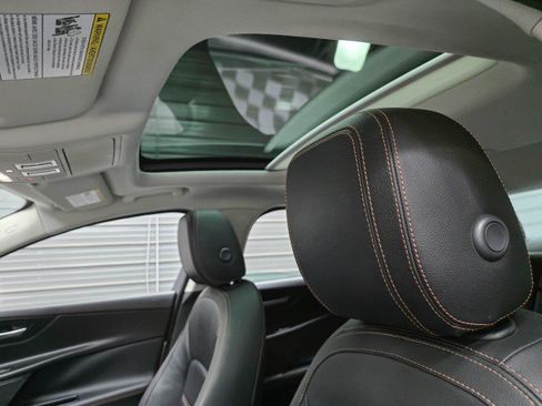 Used 2017 Jaguar XE Prestige RWD image 20