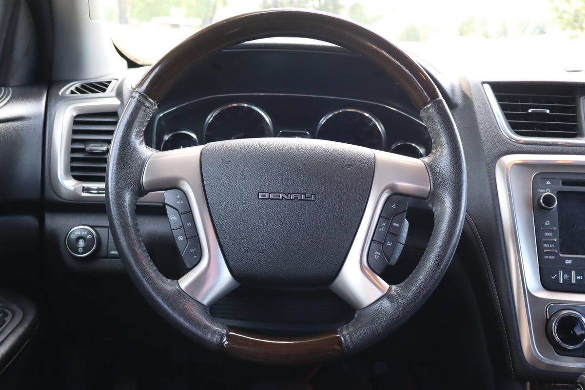 Used 2015 GMC Acadia Denali AWD/4WD image 18