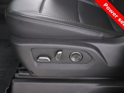 Used 2025 GMC Sierra 2500 Denali w/ Denali Reserve Package AWD/4WD image 19