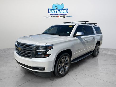 Used 2019 Chevrolet Suburban Premier AWD/4WD image 1