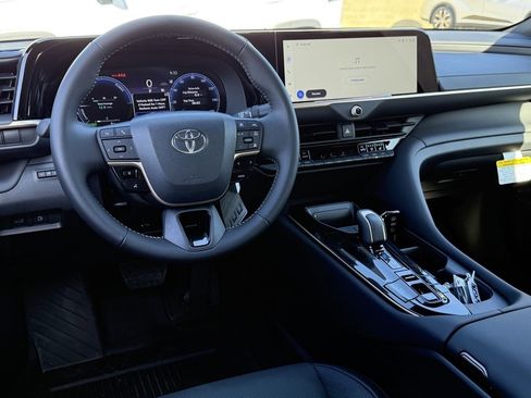 New 2026 Toyota Crown XLE image 27