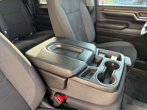 Used 2024 Chevrolet Silverado 3500 LT w/ Convenience Package image 38