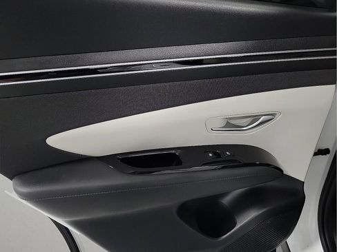 Used 2023 Hyundai Tucson Limited image 10