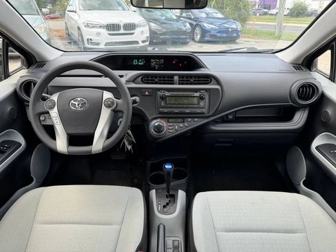 Used 2012 Toyota Prius C One FWD image 14