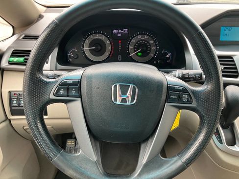 Used 2011 Honda Odyssey EX image 17