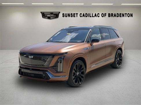 New 2027 Cadillac Vistiq Platinum w/ LPO, Floor Liner Package AWD/4WD image 7