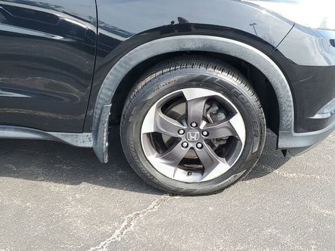 Used 2018 Honda HR-V EX image 9