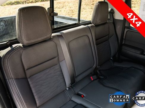 Used 2024 Nissan Frontier SV w/ Technology Package image 28