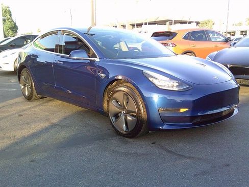 Used 2018 Tesla Model 3 Long Range RWD image 10