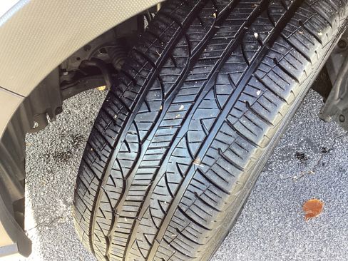 Used 2022 Subaru Ascent Limited w/ Technology Package image 10