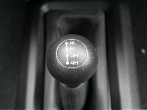 Used 2024 RAM 2500 Tradesman w/ Chrome Appearance Group image 3