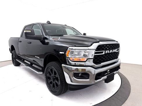 Used 2024 RAM 2500 Big Horn w/ Bed Utility Group AWD/4WD image 9