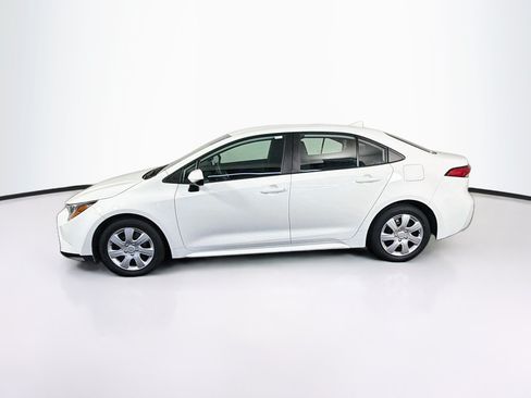 Used 2024 Toyota Corolla LE FWD image 4