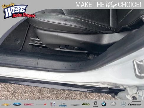 Used 2025 Jeep Compass Limited AWD/4WD image 10