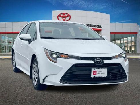 Certified 2023 Toyota Corolla LE image 1