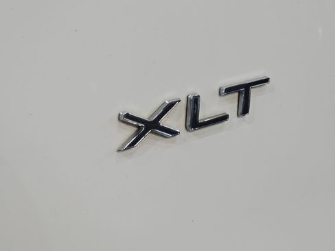 Used 2024 Ford Transit 350 XLT image 7