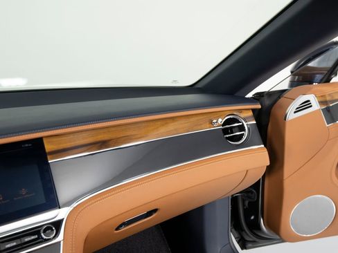 Used 2020 Bentley Continental GT AWD/4WD image 29