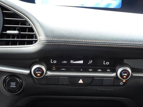 Used 2024 MAZDA MAZDA3 s FWD image 54