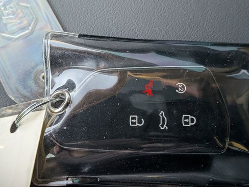 Used 2025 Volkswagen Atlas SEL Premium R-Line image 39