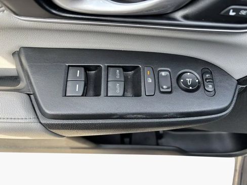 Used 2021 Honda CR-V EX-L image 19