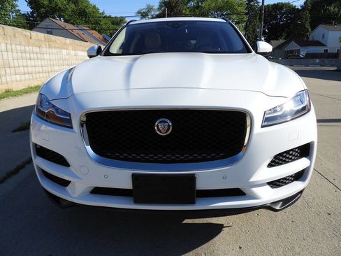 Used 2018 Jaguar F-PACE Prestige AWD/4WD image 4