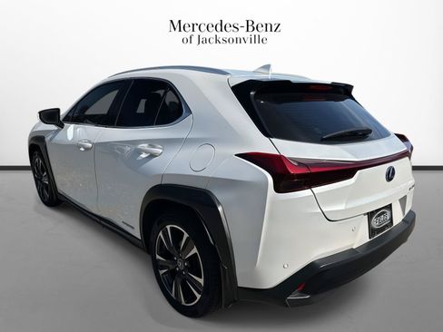 Used 2022 Lexus UX 250h w/ Accessory Package (Z2) AWD/4WD image 5