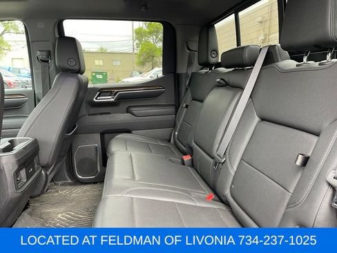 Used 2022 Chevrolet Silverado 1500 LT Trail Boss w/ LT Trail Boss Premium Package AWD/4WD image 9