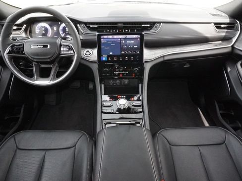 Used 2024 Jeep Grand Cherokee L Overland AWD/4WD image 25