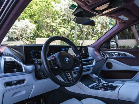 Used 2023 BMW XM w/ M Driver's Package AWD/4WD image 15