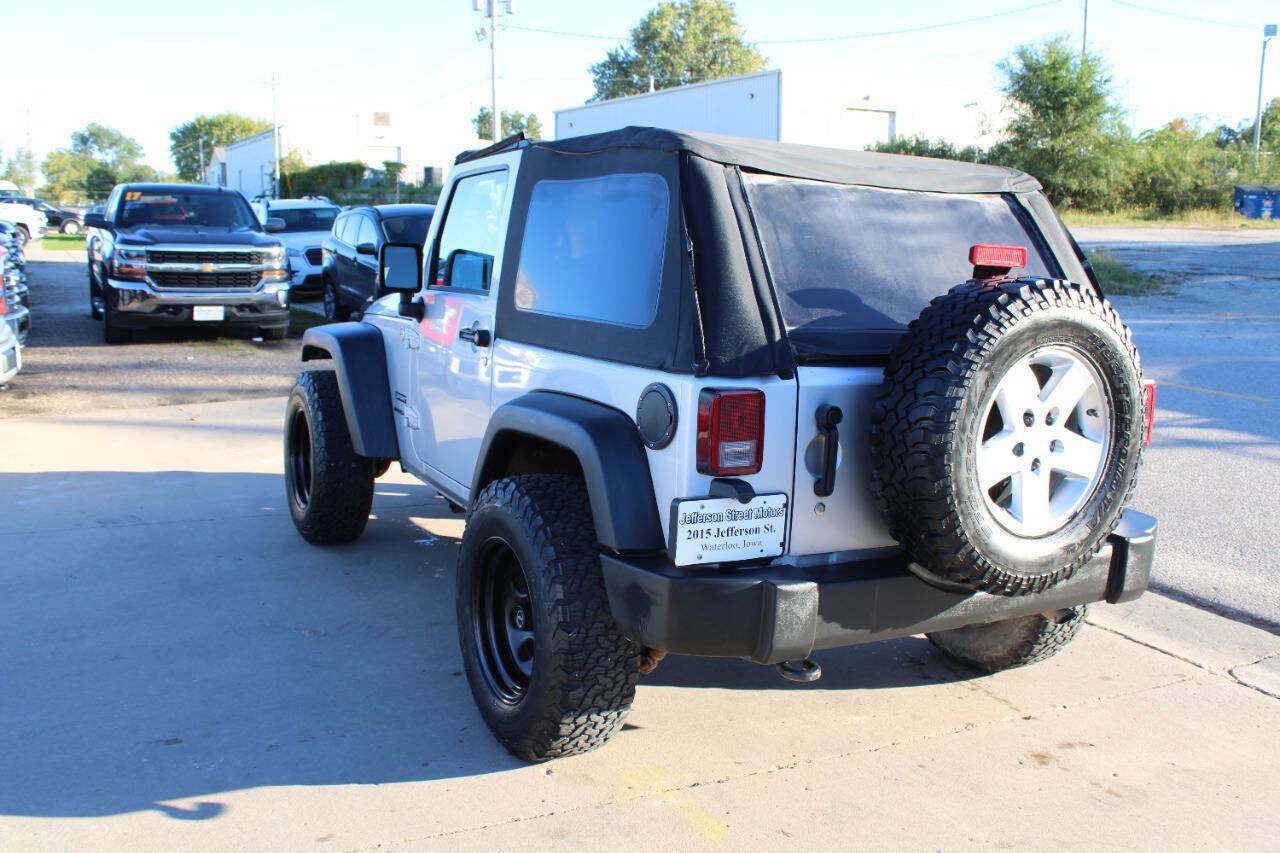 Used 2011 Jeep Wrangler Sport AWD/4WD image 6