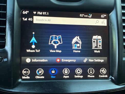 Used 2023 Chrysler 300 S w/ Comfort Group image 8