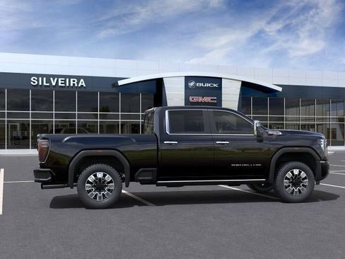 New 2025 GMC Sierra 3500 Denali w/ Denali Reserve Package image 5