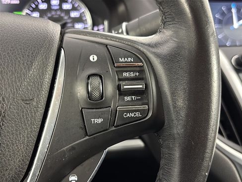 Used 2018 Acura TLX FWD image 19