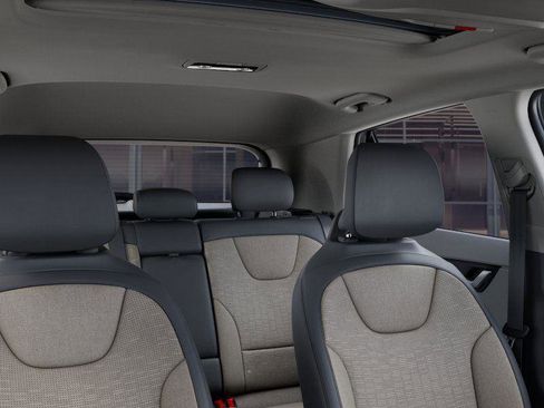 New 2025 Kia Niro SX image 28