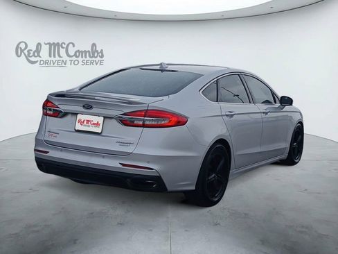 Used 2019 Ford Fusion Titanium FWD image 5