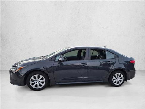 Used 2025 Toyota Corolla LE FWD image 8