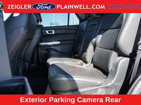 Used 2023 Ford Explorer XLT w/ Equipment Group 202A AWD/4WD image 12