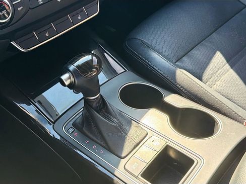 Used 2018 Kia Sorento EX image 17