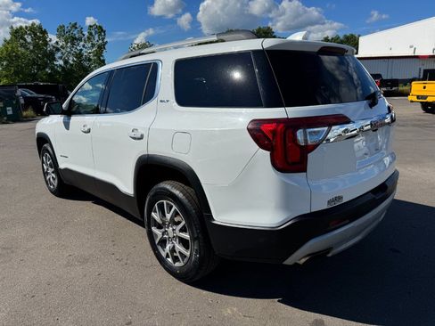 Used 2020 GMC Acadia SLT FWD image 3