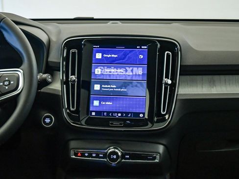 Certified 2025 Volvo XC40 B5 Plus w/ Climate Package image 14