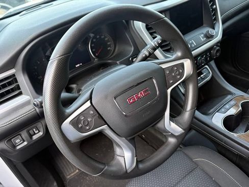 Used 2023 GMC Acadia SLE w/ Driver Convenience Package AWD/4WD image 7