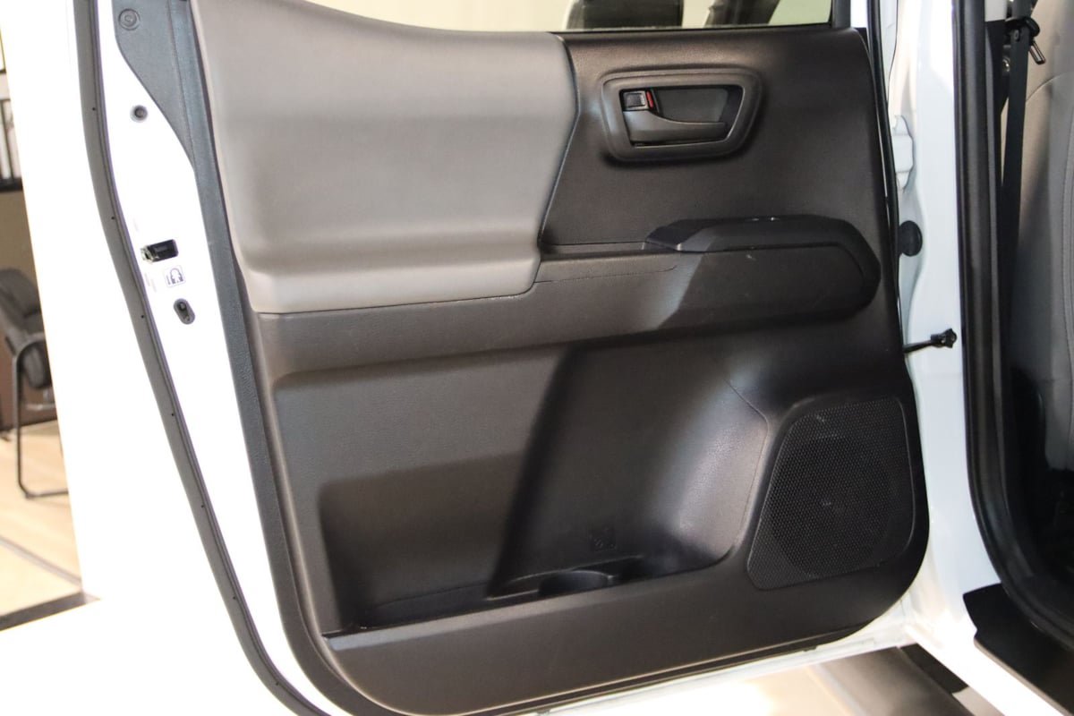 Used 2020 Toyota Tacoma SR AWD/4WD image 47