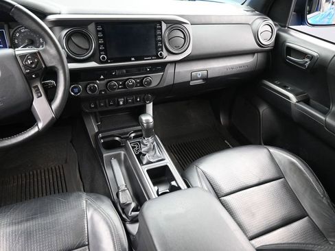 Used 2020 Toyota Tacoma SR5 image 14