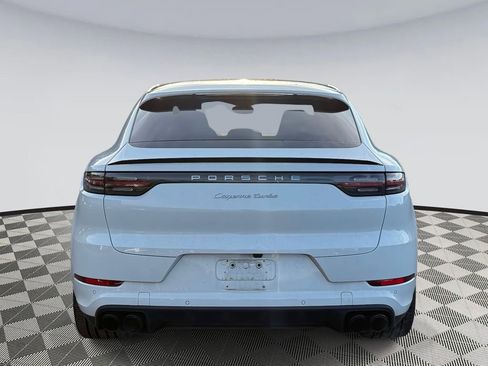 Used 2020 Porsche Cayenne Turbo image 3