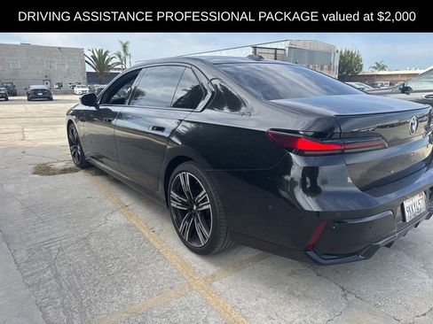 Used 2024 BMW 740i RWD image 3