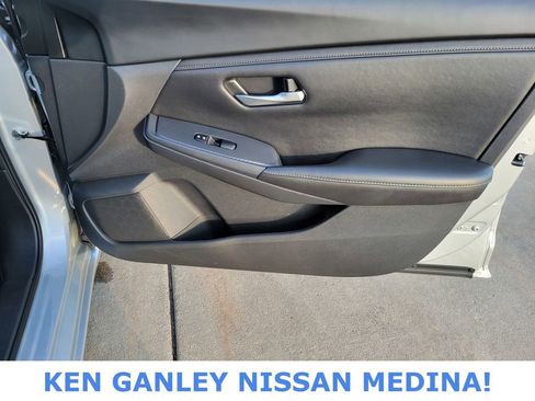 Used 2023 Nissan Sentra SV image 49