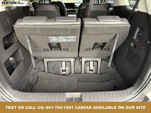 Used 2025 Kia Carnival image 37