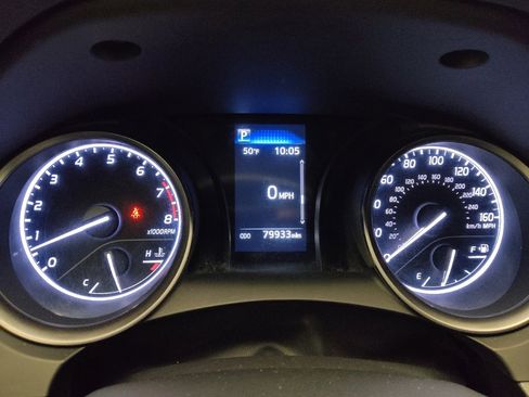 Used 2023 Toyota Camry SE image 23